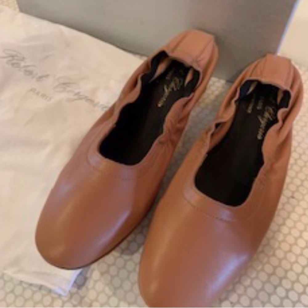 Never Worn Robert Cleregerie Nude Heels Size 6